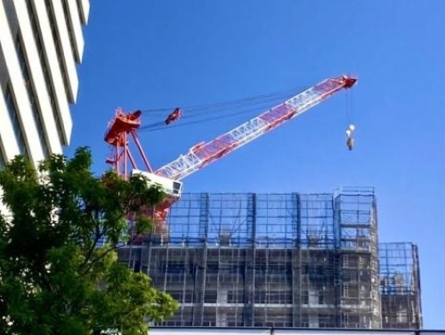 建設機械のCO2排出量削減が進まない理由